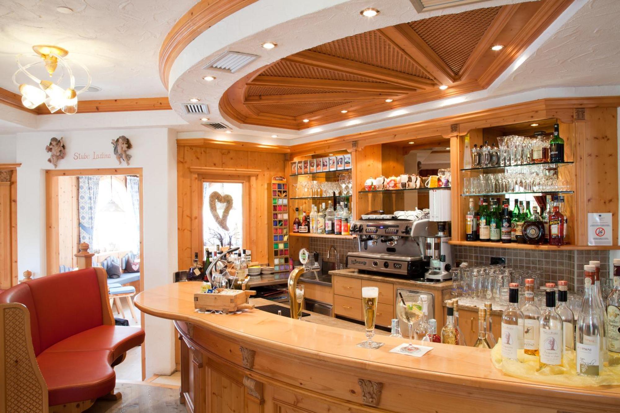 Nature Wellness Hotel Renato Vigo di Fassa Bagian luar foto