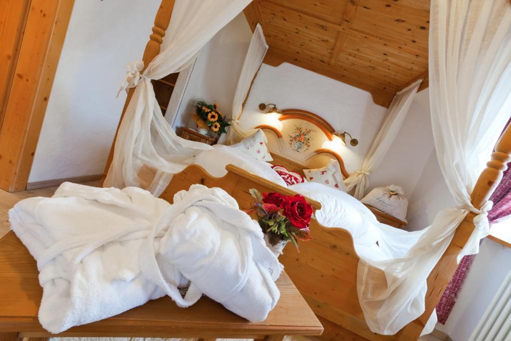 Nature Wellness Hotel Renato Vigo di Fassa Ruang foto