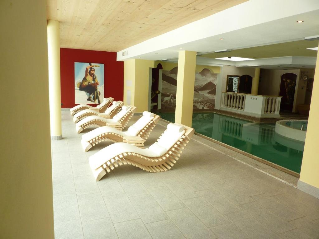 Nature Wellness Hotel Renato Vigo di Fassa Bagian luar foto
