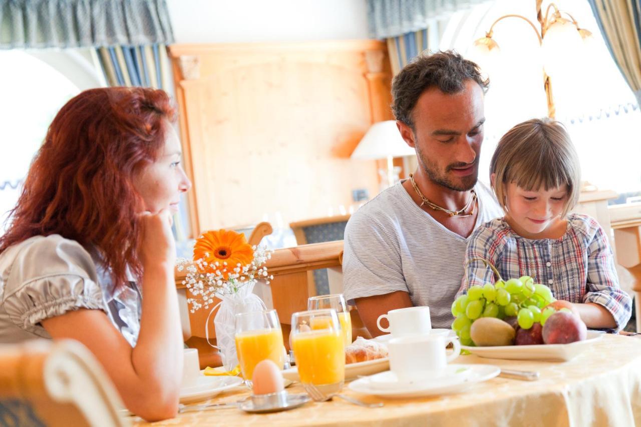 Nature Wellness Hotel Renato Vigo di Fassa Bagian luar foto